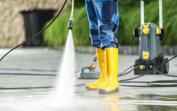 Pressure Washing Brick in De Soto, IA
